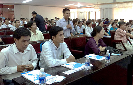 Hoi-thao-ten-mien-VN-(1).jpg